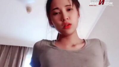 คลิปหลุดทางบ้านนน สาวสวยลีลาเด็ดเย็ดกับผัว นั่งอมควยให้แล้วเอาควยเสียบหีขึ้นขย่มเย็ด โยกแรงๆเสียวๆ เจอเย็ดท่าหมาจนแตกใน